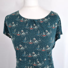 Load image into Gallery viewer, Seasalt Cornwall Carnmoggas Dress Sail Boats Print Jersey Green Smock Casual 14
