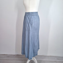 Load image into Gallery viewer, JD Williams Midi Skirt UK 30 Linen Blend Pockets Blue A Line Elasticated Waist
