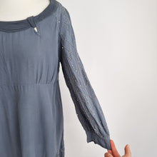 Load image into Gallery viewer, Vintage Ghost Tunic Dress Mini Grey Sequin Long Sleeves Tie Top Boho 12 14 16
