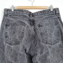 Load image into Gallery viewer, Zara Jeans Straight Leg Black Acid Wash Stonewashed Wide High Rise Denim 18

