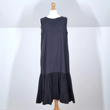 Load image into Gallery viewer, COS Midi Maxi Dress Pockets Black Pleated Tunic Cotton Sleeveless Lagenlook 14
