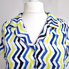 Load image into Gallery viewer, M&amp;S Mini Tunic Dress Size 20 Petite Button Down Smock Zigzag Print Viscose
