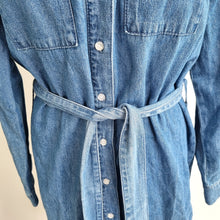 Load image into Gallery viewer, PIECES Denim Shirt Dress Belted Large Button Front Long Sleeve Blue Chambray
