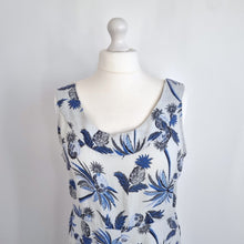 Load image into Gallery viewer, Brora Dress 100% Linen Floral Print A Line Sleeveless Blue Grey Casual Knee 18
