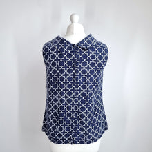 Load image into Gallery viewer, Boden 100% Linen Sleeveless Blouse Top 10 Navy Blue Floral Retro Print Button
