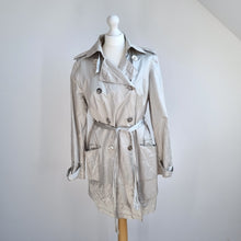 Load image into Gallery viewer, M&amp;S Per Una Trenchcoat Light Gold Metallic Belted Lined Tiered Back Party 14

