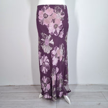 Load image into Gallery viewer, Long Tall Sally Skirt Maxi 16 18 Bias Cut Fit &amp; Flare Purple Floral Print Lined
