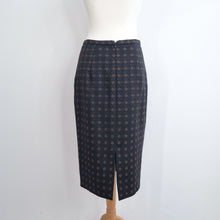 Load image into Gallery viewer, Max Mara Pencil Skirt Midi Jacquard Studio Black Floral Lined Work Smart 12
