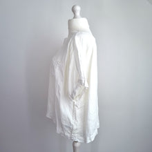 Load image into Gallery viewer, M&amp;S 100&amp; Linen Blouse UK 24 White Short Sleeves Top Casual Plus Size Work Tee

