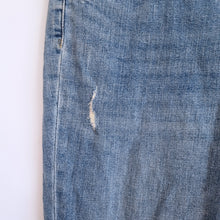 Load image into Gallery viewer, Gap Best Girlfriend Jeans W30 Light Blue Mid Rise Slim Straight Distressed
