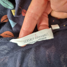 Load image into Gallery viewer, Seasalt Cornwall Tunic Top 16 Leaf Print Navy Smock Blouse Organic Cotton Jersey
