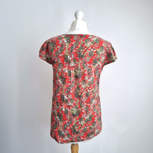 Load image into Gallery viewer, Nomads Floral Tunic Top UK 10 100% Cotton Red Green Boho Summer Blouse Indian
