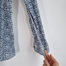 Load image into Gallery viewer, Mantaray Mens Shirt Floral Print XXL Navy Blue White Casual Hawaiian Long Sleeve
