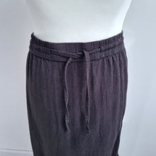Load image into Gallery viewer, JD Williams Midi Skirt Plus Size UK 30 Linen Blend Elastic Waist Black Pockets
