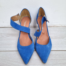 Load image into Gallery viewer, Kaleidoscope Real Suede Shoes Royal Blue UK 6 High Heels Strap Court Pointy
