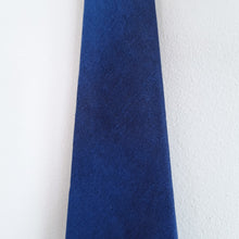 Load image into Gallery viewer, Tie Rack Tigger Pooh Disney Necktie Novelty Blue Character Umbrella Swirly
