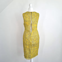 Load image into Gallery viewer, Reiss Cocktail Dress Sheath 100% Silk Yellow Karina Lined Occasion Knee Print 6
