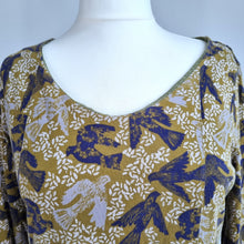 Load image into Gallery viewer, White Stuff Tunic Dress Size 16 Bird Print Jersey 100% Cotton Green Pockets Mini
