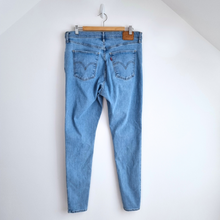 Load image into Gallery viewer, Levi&#39;s Jeans Mile High Super Skinny Light Blue Wash Stretch Plus Size 16W  W34
