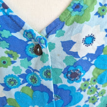 Load image into Gallery viewer, Anorak Retro Floral Blouse UK 16 Button Front Turquoise Blue Peasant Top Viscose
