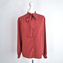 Load image into Gallery viewer, Vintage Aquascutum Blouse Maroon Pussy Bow Tie Red 70s 80s Shirt 38&#39;&#39; UK 14
