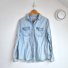 Load image into Gallery viewer, Bundle Clothes UK 12 XS 5 Pieces Ladies M&amp;S Gap Jeans Shorts Casual Job Lot
