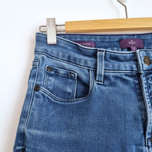 Load image into Gallery viewer, NYDJ Alina Jeans Leggings UK 8 Lift Tuck Skinny Blue Wash Stretch Mid Rise Denim
