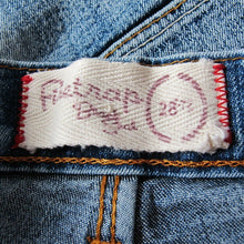 Load image into Gallery viewer, Vintage Y2K Firetrap Jeans Cropped Faded Zippers Light Blue Acid Retro Skinny 28
