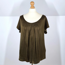 Load image into Gallery viewer, DKNY Top Silk Khaki Blouse Smock Pockets Pleated Short Sleeve Slouchy 90s Y2K 10
