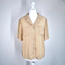 Load image into Gallery viewer, Vintage Jaeger Blouse 70s 80s  Pyjama Shirt Beige Short Sleeves Retro 40s Small
