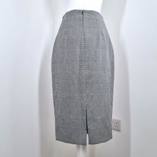 Load image into Gallery viewer, Jaeger Skirt Midi Pencil Check Prince of Wales Plaid Grey Work Office Lined 8
