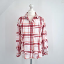 Load image into Gallery viewer, Barbour Check Shirt Women&#39;s Red White Plaid Shoreline Cotton Relaxed Fit Top 10
