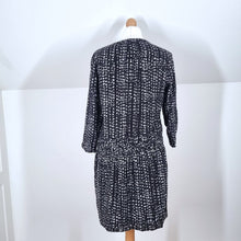 Load image into Gallery viewer, Comptoir des Cotonniers Dress Tunic Mini Drop Waist Black White Casual Print 10
