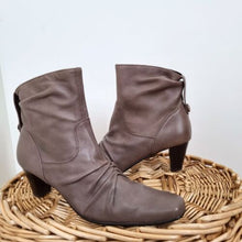 Load image into Gallery viewer, Riva Ankle Boots Taupe Real Leather Brown Gathered Bootie Work Heels Winter UK 6
