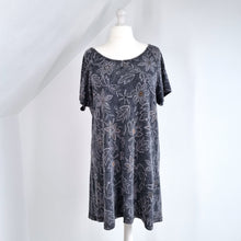 Load image into Gallery viewer, Gudrun Sjoden Dress Tunic Pockets Mini Grey Floral Print Lagenlook Cotton XL
