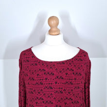 Load image into Gallery viewer, Des Petits Hauts Dress Tunic Dark Red Aztec Heart Knee Long Sleeves T4 UK 14
