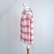 Load image into Gallery viewer, Barbour Check Shirt Women&#39;s Red White Plaid Shoreline Cotton Relaxed Fit Top 10
