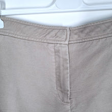 Load image into Gallery viewer, Stefanel Shorts Cream Chinos Linen Blend Hotpants Beige Pockets City Size 14
