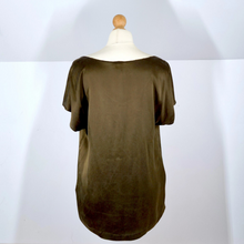 Load image into Gallery viewer, DKNY Top Silk Khaki Blouse Smock Pockets Pleated Short Sleeve Slouchy 90s Y2K 10
